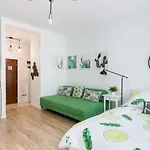 Διαμέρισμα Cozy Modern In Old Town