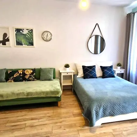 Cozy Modern In Old Town Краков