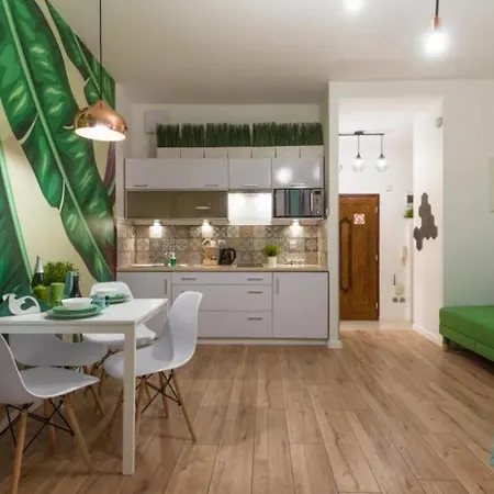 Cozy Modern In Old Town Apartamento Cracovia