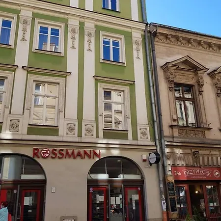 Apartamento Cozy Modern In Old Town Cracovia